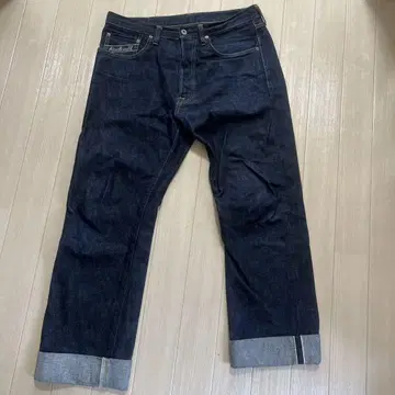 Radiall 다크 블루 스트레이트 데님