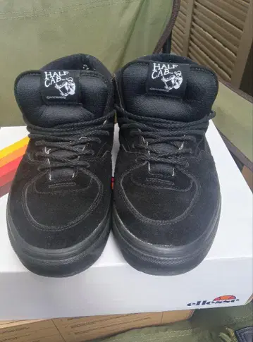 VANS 블랙 스케이트 신발