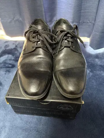 Hawkins Famous Gr. 509 블랙 가죽 신발