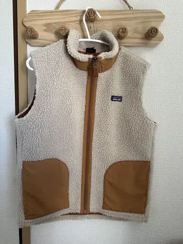 patagonia 플리스 베스트 크림색