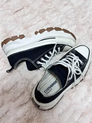 [CONVERSE] 올스타 통굽 사이즈 24 컬러 블랙 x 화이트