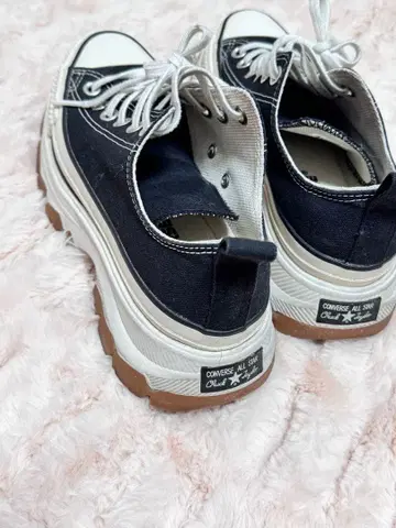 [CONVERSE] 올스타 통굽 사이즈 24 컬러 블랙 x 화이트