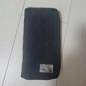 EMPORIO ARMANI 블랙 장지갑