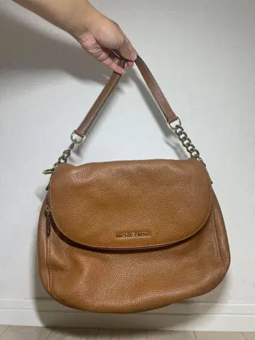 MICHAEL KORS 브라운 숄더백