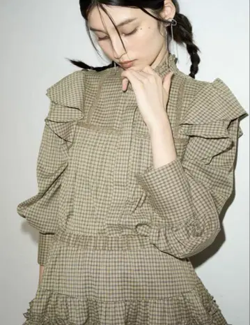 LILY BROWN 체크 무늬 셋업