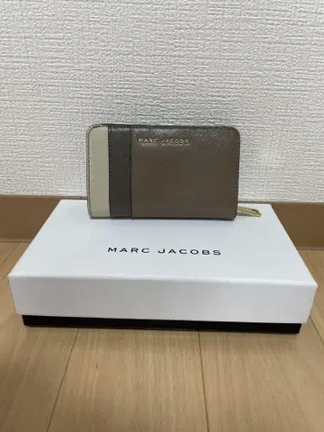 MARCJACOBS 접이식 지갑 바이컬러 브라운 베이지