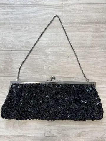 비즈 장식 블랙 파티 백