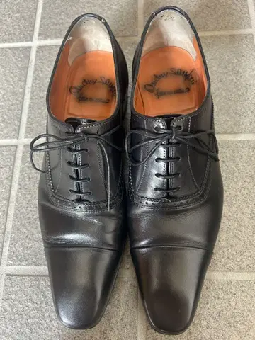 SANTONI 블랙 가죽 드레스 슈즈