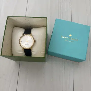 kate spade 스캘럽형 시계 골드/블랙