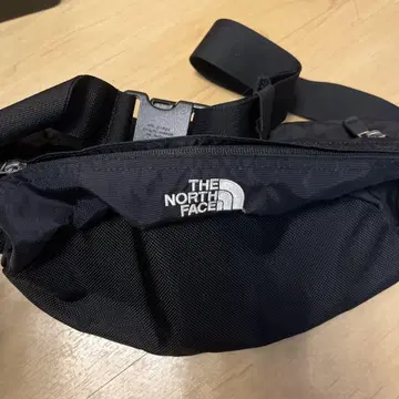 THE NORTH FACE 바디백 블랙