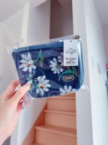 페이러 FEILER 화이트 마가렛 파우치 택 포함 새상품