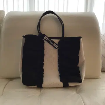 프릴 토트백 미사용 새상품