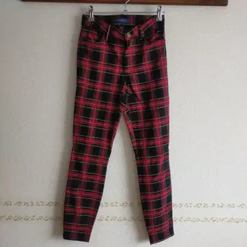 TOMMY HILFIGER 체크 무늬 캐주얼 팬츠 S 사이즈