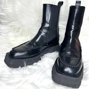 새상품급 [ 지나시스 ] 사이드 고어 부츠 모카신 통굽 24cm 블랙