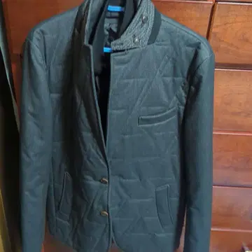 다크 그레이 퀼팅 자켓