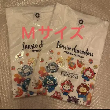 오사카 만박 산리오 미야쿠미야쿠 콜라보 플라워 T셔츠 M 2장