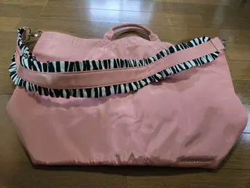 보더스 앳 발코니 숄더백