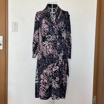 다이앤 폰 파스텐버그 랩 원피스 사이즈 4 니먼 마커스