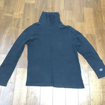 Champion 블랙 긴팔 티셔츠 M 사이즈