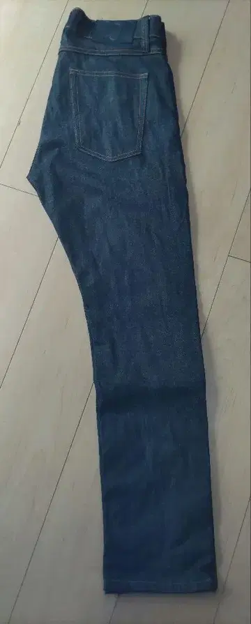 UNIQLO+J 다크 블루 스트레이트 데님