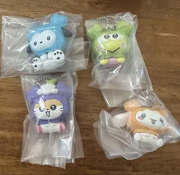 TWICE LOVELYS 산리오 마스코트 참 가챠 나연 사나 외