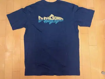 Patagonia 네이비 포켓T셔츠 월드워터라인