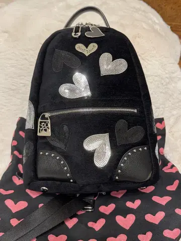 새상품급 싱크비 락하트/스웨이드풍 백팩