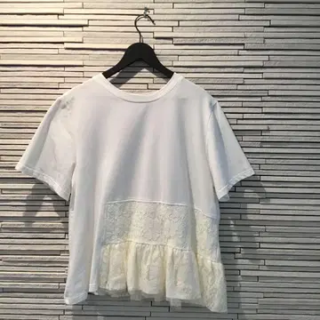 프릴 레이스 T셔츠 미사용 새상품