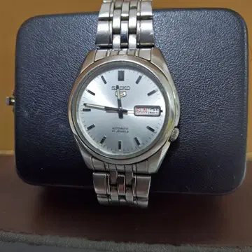 SEIKO 5 AUTOMATIC 시계 실버