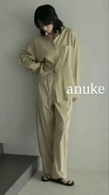 새상품 anuke 샴브레이 러프 팬츠 38