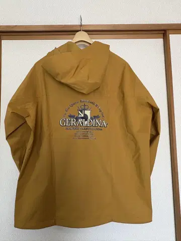 GERALDINA 후드 부착 마운틴 후드티 XL