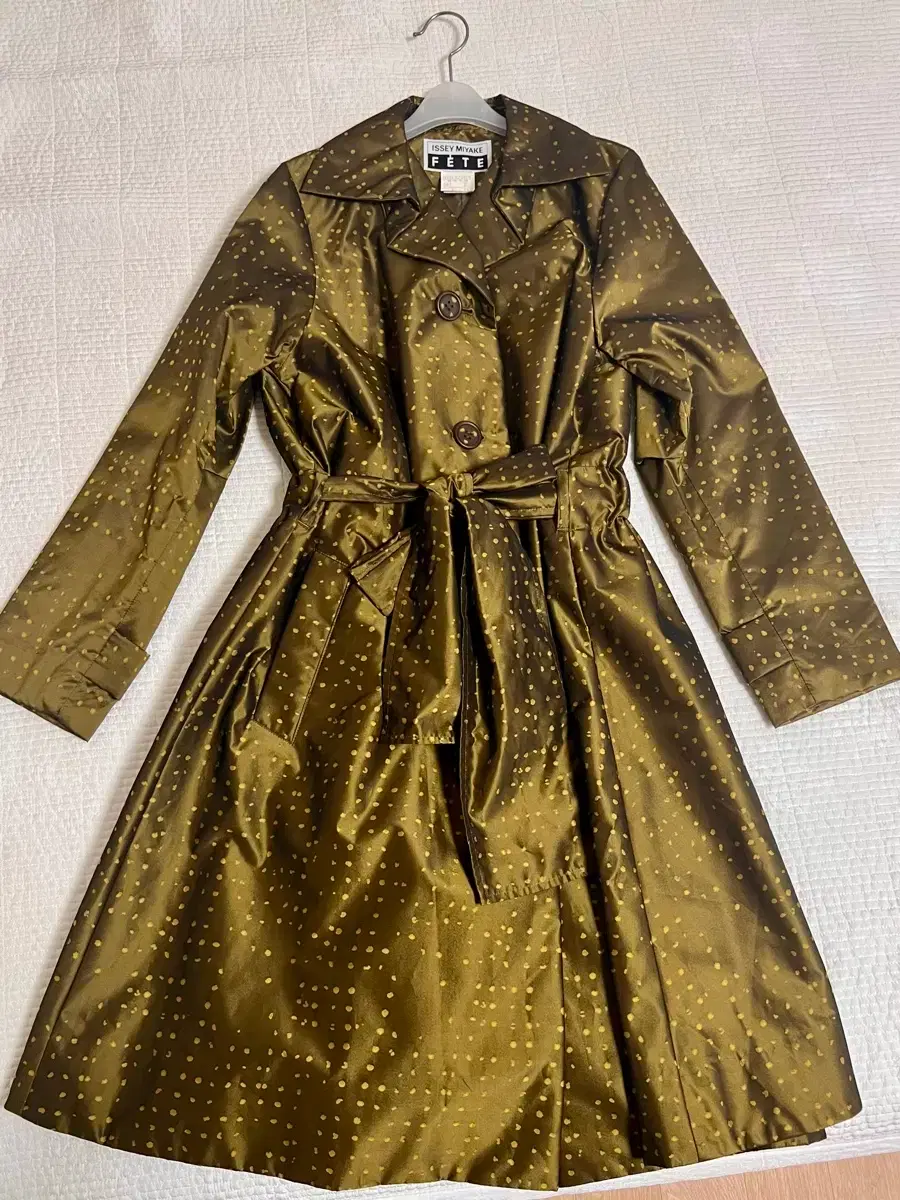 This week only!! Issey Miyake Ren Zuu (highest quality line) dot trench coat