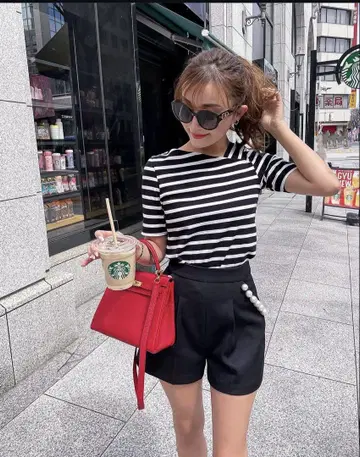 셰리에 sheller 반팔 상의