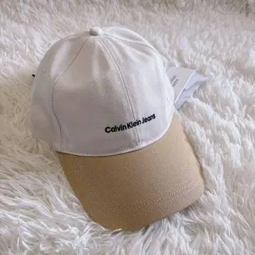 Calvin Klein Jeans 인스티튜셔널 엠브로이드 캡