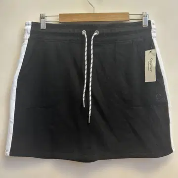 새상품 Calvin Klein 블랙 화이트 라인 미니 스커트