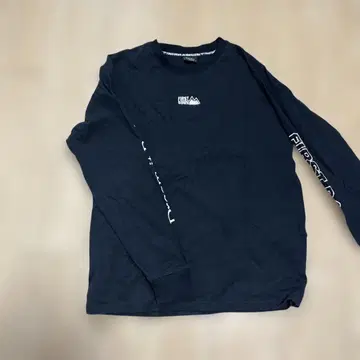 FIRST DOWN 블랙 긴팔T셔츠