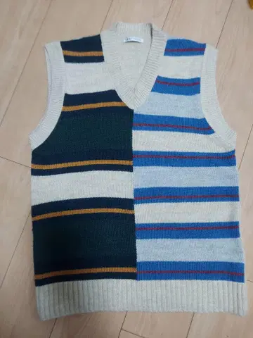 ZARA 니트 베스트