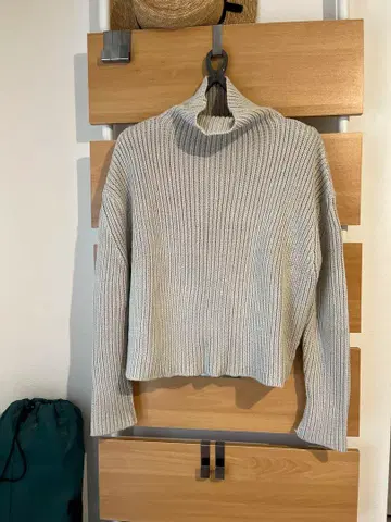 TODAYFUL 베이지 리브 터틀넥