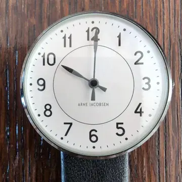 Arne Jacobsen 아날로그 손목시계