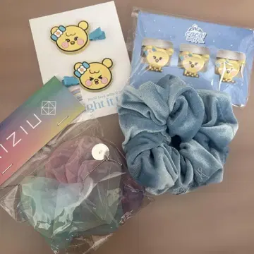 NIZIU 스카이블루 스크런치와 헤어 액세서리 세트