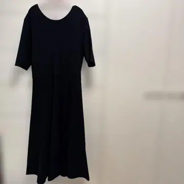ROPE 블랙 반팔 원피스
