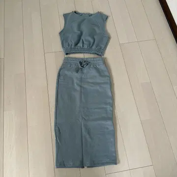 ZARA 블루 S 사이즈 셋업 스커트 속기모
