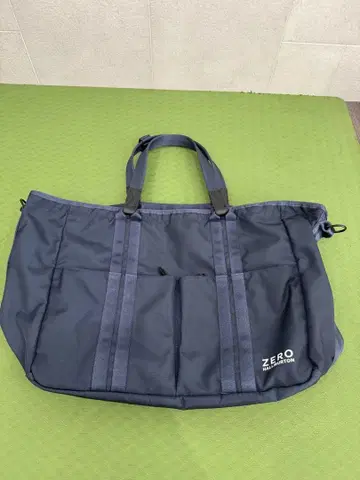 제로 할리버튼 보스턴 백 네이비