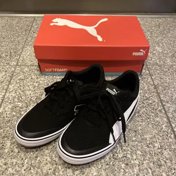 Puma 블랙/화이트 스니커즈