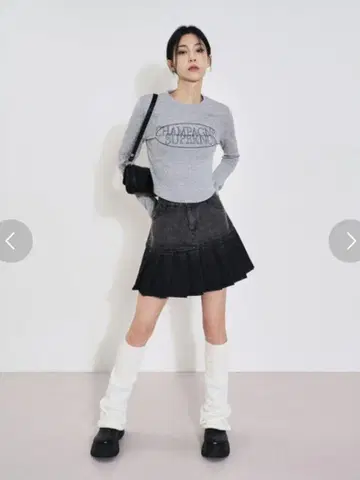 [ FOLLOWIN ] 플리츠 포켓 하트 디테일 데님 미니 스커트