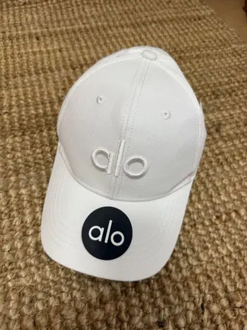 alo 화이트 캡