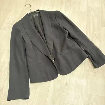 에네스베 블랙 자켓 하나 버튼 사이즈 38