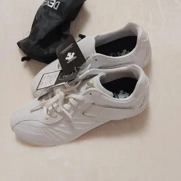 데상트 DESCENTE 야구 스파이크 DB1PJA00WH 25.5cm