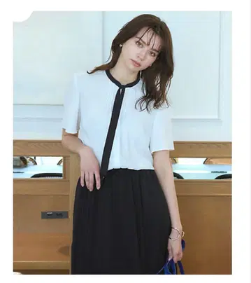 23구 [세탁 가능] 백새틴아문젠 바이컬러 보타이 블라우스 40