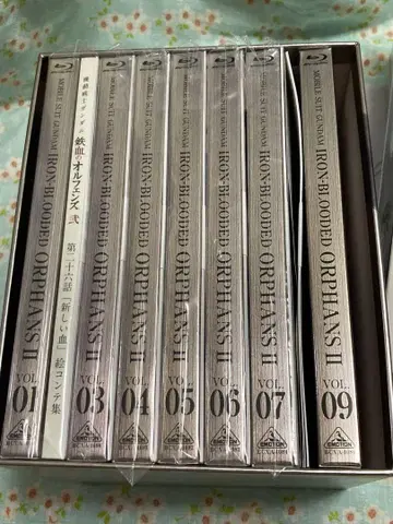 철혈의 오펀스  [특장 한정판] 전 9권 세트 [Blu-ray 세트]